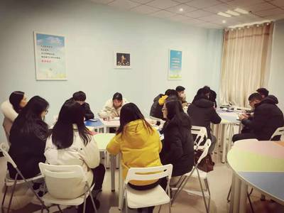 筑牢心理防線，守護(hù)學(xué)子心靈 校心理健康教育中心召開疫情防控期間心理健康工作會議